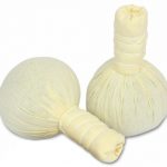 Kräuterstempel Massage